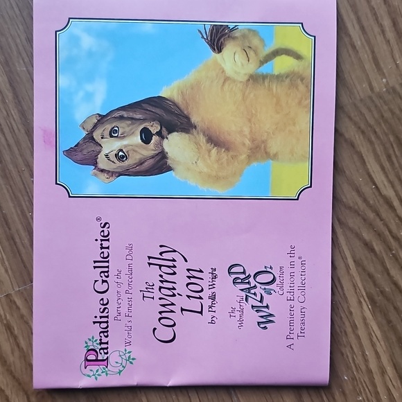 Wizard of Oz The Cowardly Lion Porcelain Doll Paradise Galleries - Picture 11 of 15